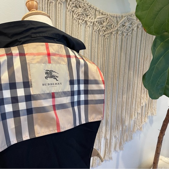 Burberry Womens Black Nova Print Trench Coat / Rain Jacket Size Large / 12 - 14 - Picture 8 of 10